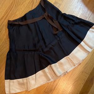 Gap skirt